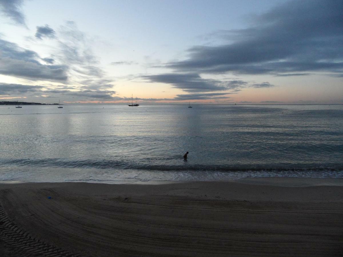 Grand Studio Neuf Face Port Et Plage, Parking Prive Golfe-Juan Exterior foto